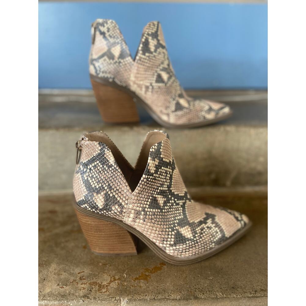 Vince Camuto snake print chunky block heel western inspired ankle boot - Picture 2 of 8